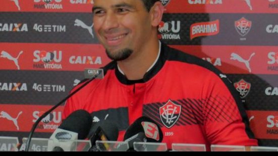 Imagem    André Lima não vê problemas em atuar ao lado de Kieza