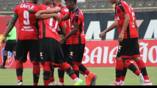 Imagem Vitória contrata meia observado e aprovado por olheiros