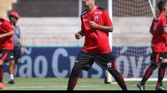 Imagem Meia ex-Bahia briga por classificação no Paulistão 
