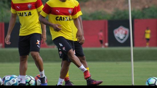 Imagem Com presenças de Patric, Norberto e Xavier, Vitória treina de olho no Bahia de Feira
