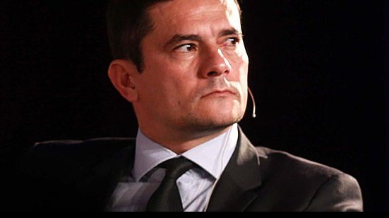 Imagem Romário envia relatório da CPI do Futebol para Sergio Moro