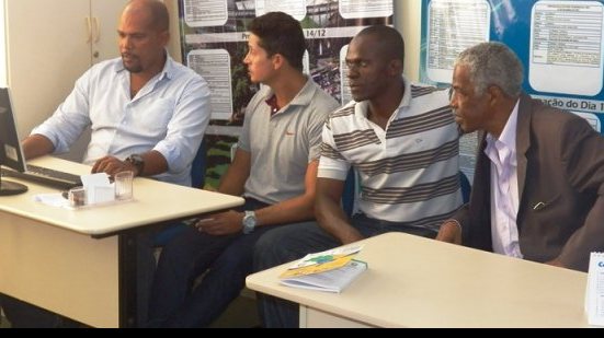 Imagem Assistente de Bahia de Feira e Vitória é afastado por duas rodadas após erro em Feira de Santana