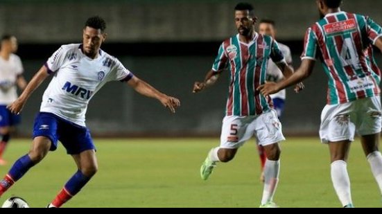 Imagem Invictos no Baianão, Flu de Feira e Bahia medem forças no Jóia da Princesa