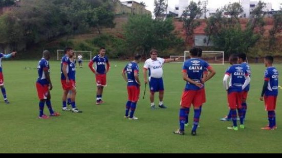 Imagem Bahia faz treino com atletas que não viajaram para Feira de Santana