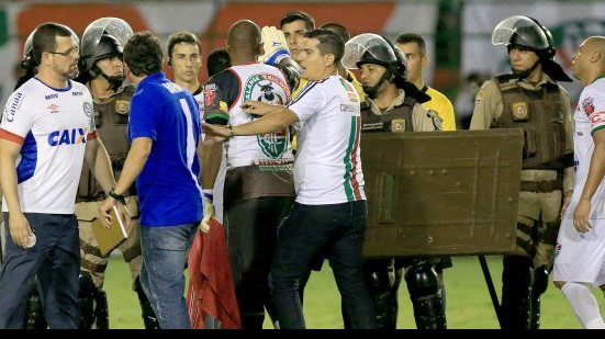 Imagem &quot;Só a gente é prejudicado&quot;, reclamam jogadores do Bahia