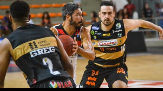 Imagem  Vitória vence mais uma no NBB e volta às quadras no sábado
