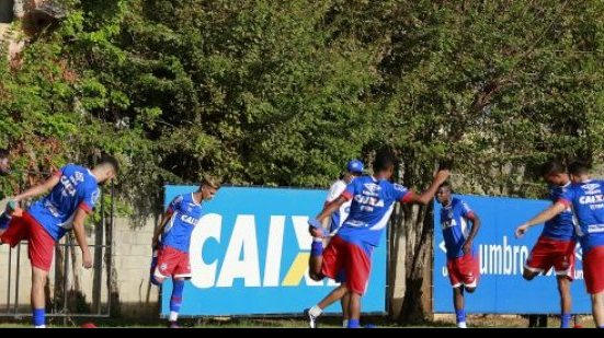 Imagem Guto testa Bahia com Maikon Leite de titular
