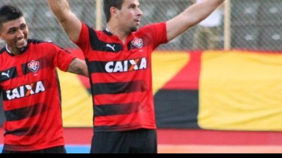 Imagem Vitória vence Atlântico no Barradão, mantém liderança e 100% do Baianão