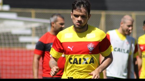 Imagem “Qualquer erro pode complicar&quot;, alerta lateral do Vitória antes de confronto contra o Vasco