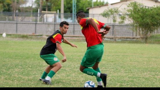 Imagem Juazeirense trabalha no CT do Náutico e finaliza preparação para duelo com o Sport