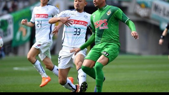 Imagem Atacante revelado pelo Vitória comemora boa fase no Japão