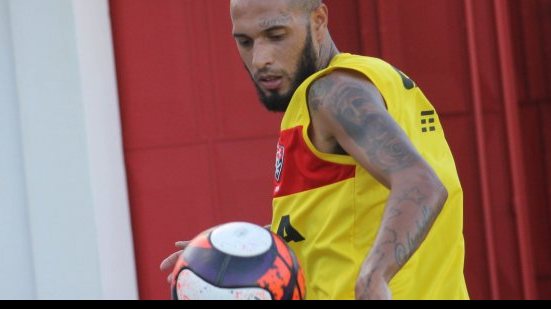 Imagem Médico confirma provável liberação de Paulinho para duelo com o Vasco