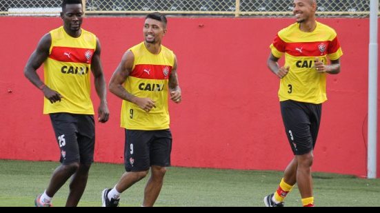 Imagem Com retorno de Fred, Vitória treina de olho no Vasco