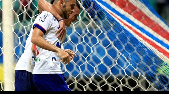 Imagem Hernane desperdiça pênalti, é vaiado, mas Bahia vence Galícia e segue invicto no Baianão