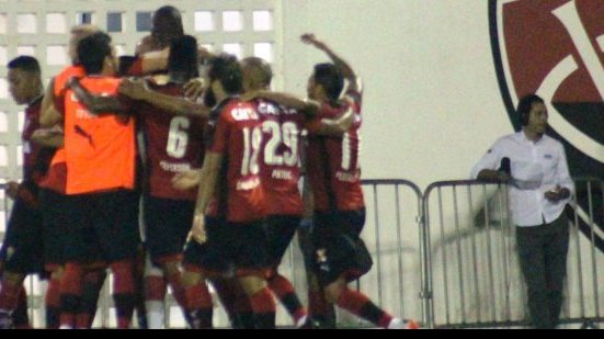 Imagem Com time misto, Vitória recebe Jacuipense para manter 100% de aproveitamento no Baianão