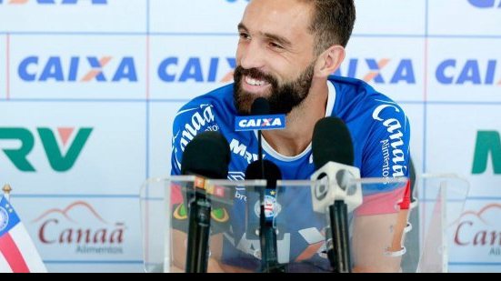 Imagem Allione admite sonho com a seleção argentina e comemora convocação de Armero
