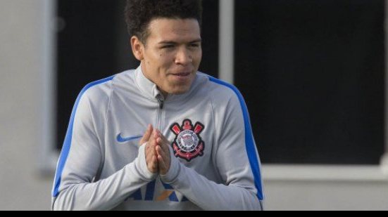 Imagem Sem convencer no Corinthians, ex-meia do Bahia pode voltar ao Santos