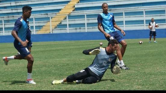 Imagem Goleiro revelado pelo Bahia pede foco para arrancar vitória sobre o Guarani pelo Campeonato Paulista