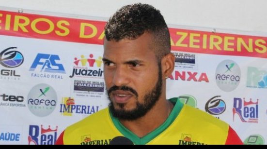 Imagem  Goleiro da Juazeirense torce pelo Conquista para se livrar do rebaixamento