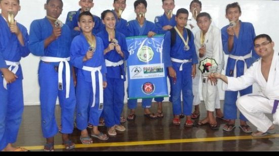 Imagem Projeto Luta Cidadã premia jovens em disputa de Jiu Jitsu