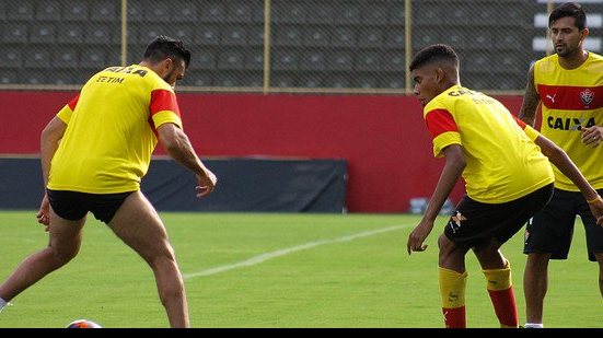 Imagem Argentinos seguem fora de combate no Vitória