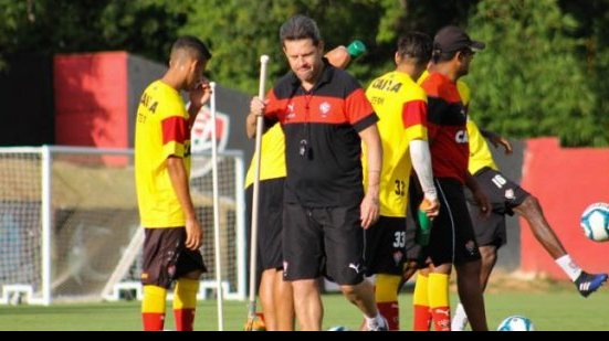 Imagem    Sem a presença da imprensa, Vitória encerra preparação para encarar o Paraná