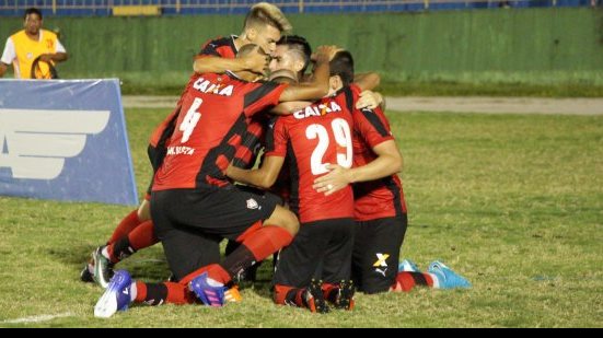 Imagem De olho na final do Baianão, Vitória e Conquista decidem vaga no Barradão