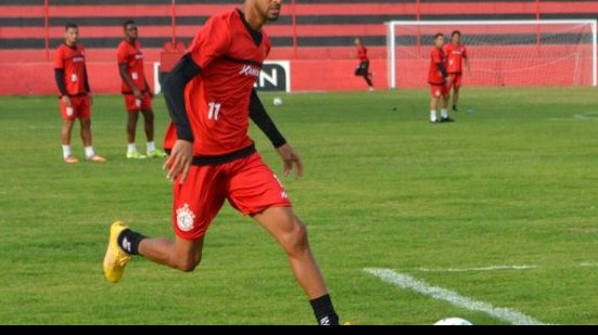 Imagem Artilheiro do Campinense pode ser mais um a reforçar o Vitória