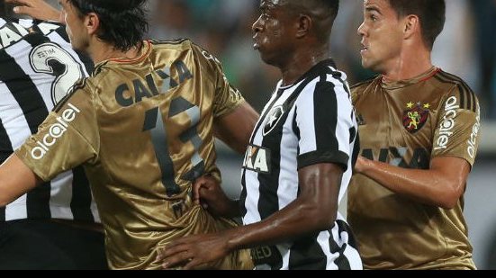 Imagem Botafogo derrota o Sport de virada pela Copa do Brasil