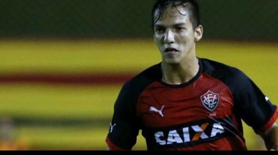 Imagem Euller comemora primeiro gol em Ba-Vi