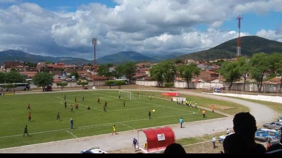 Imagem Jequié goleia o Teixeira de Freitas no Waldomirão