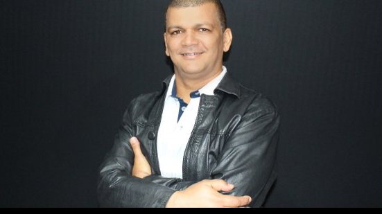 Imagem Narrador &#039;Garganta de Ouro&#039; é o novo reforço da Equipe dos Galáticos