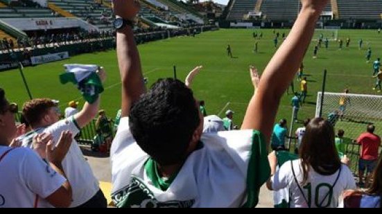 Imagem Presidente autoriza recursos para memorial e reforma de estádio em Chapecó
