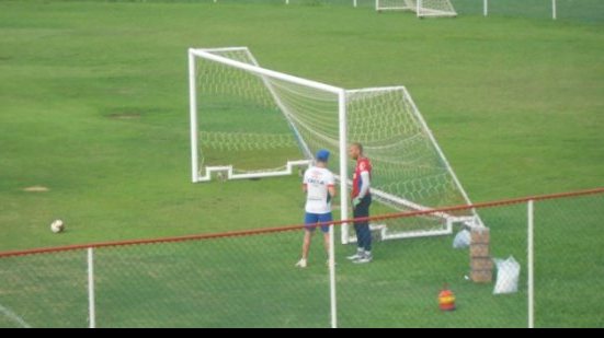 Imagem Antes de ser anunciado, novo goleiro do Bahia já treina no Fazendão