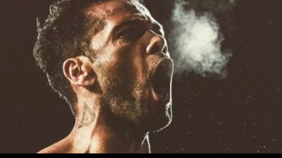 Imagem Daniel Alves posta foto de antiga casa em Juazeiro e faz desabafo emocionado
