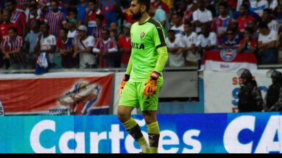 Imagem Fernando Miguel comemora bicampeonato baiano com o Vitória e já foca no Brasileirão