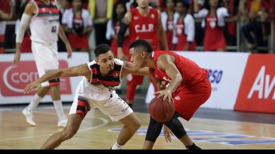 Imagem Vitória volta a perder para o Paulistano e se complica no NBB