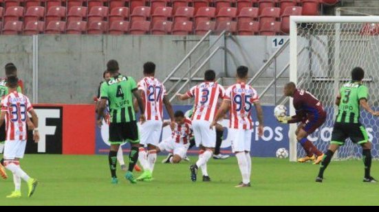 Imagem Náutico inicia caminhada com empate na Série B