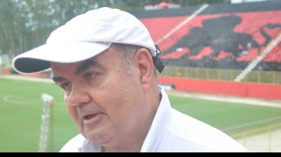Imagem Vitória confirma demissão de Jorginho Sampaio
