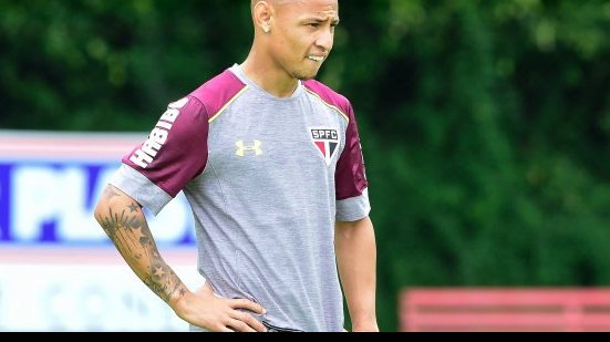 Imagem Com propostas de Bahia e Botafogo, Neílton treina no São Paulo esperando definição