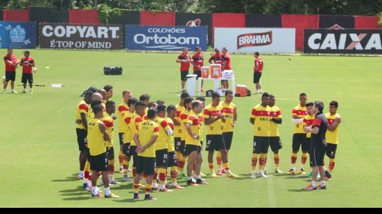 Imagem Petkovic testa Vitória com Pisculichi no ataque