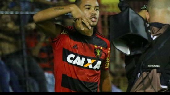 Imagem Atacante do Sport manda recado para o Bahia:"Vamos jogar em Salvador de igual para igual"