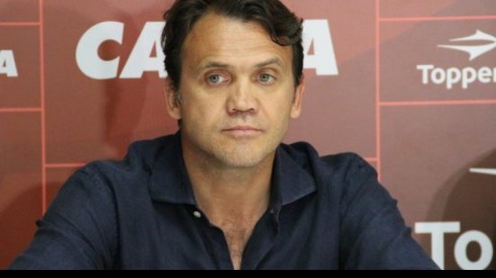 Imagem  Petkovic mantém esperança de ter Willian Farias e esconde time