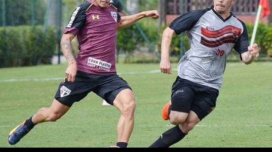 Imagem Presidente do Cruzeiro confirma negociações com Vitória por Neílton