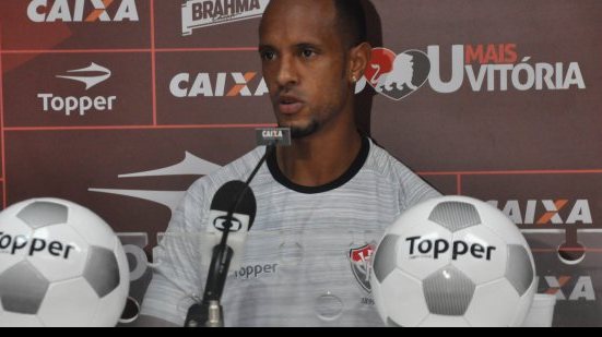 Imagem Após boa atuação, Salino se diz experiente para lidar com críticas