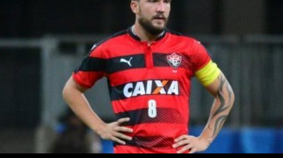Imagem Esquentou: Willian Farias discorda de Petkovic no intervalo 