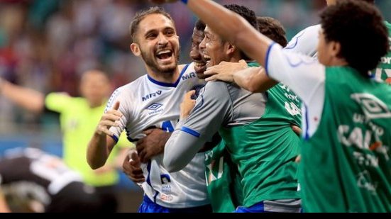 Imagem Cruzeiro é mais um dos interessados em tirar meia Régis do Bahia