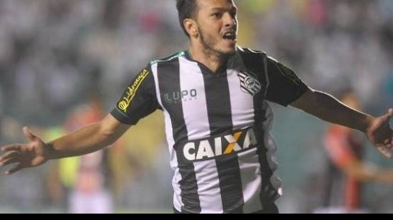 Imagem Meia do Figueirense deve ser o próximo reforço do Vitória