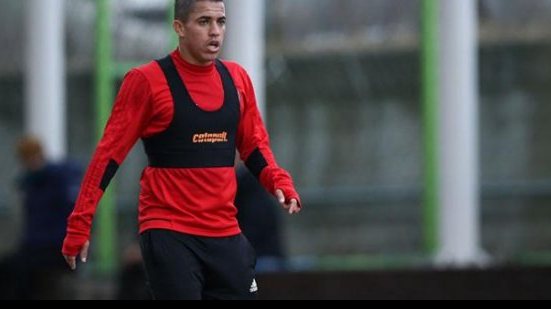 Imagem Fora dos planos do Bahia, meia comemora adaptação ao futebol asiático 