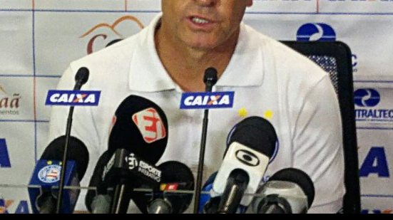 Imagem Jorginho elogia trabalho de Guto Ferreira e enaltece atuação de Renê Junior